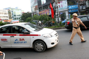 streets of hanoi taxi